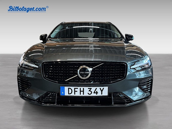 Volvo V60 2 of 5