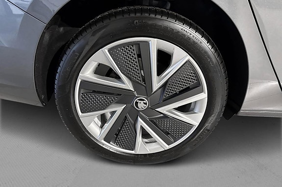 Skoda Superb 17 of 17