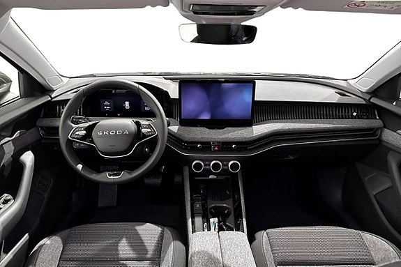 Skoda Superb 11 of 17