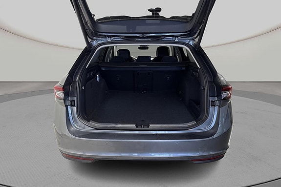 Skoda Superb 15 of 17