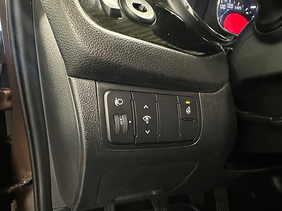 Kia Ceed 10 of 14