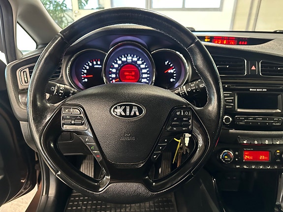 Kia Ceed 11 of 14