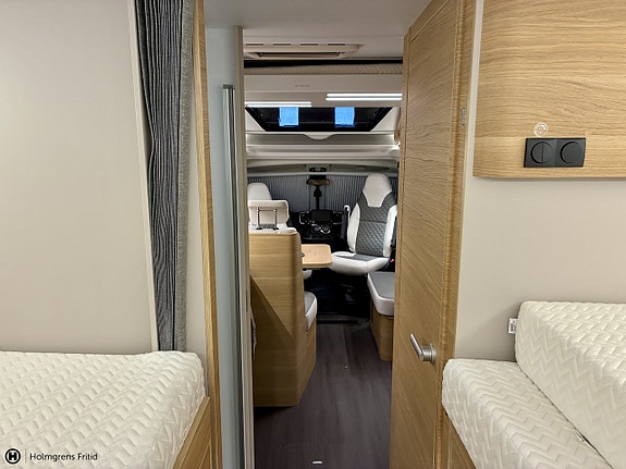 Adria Matrix 670 SL 60y 9 of 16