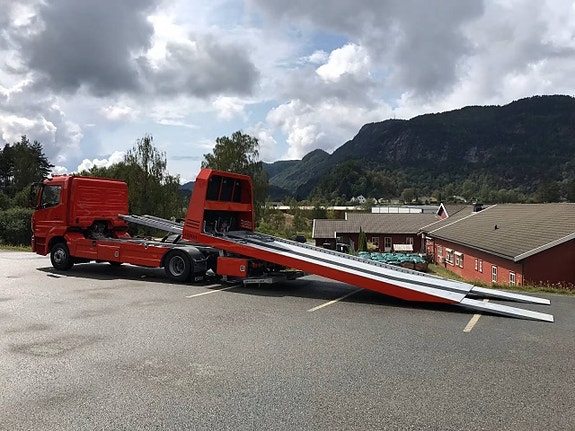 Bärgningsbil Isoli Slide 4 på Volvo FL 16 4 of 8