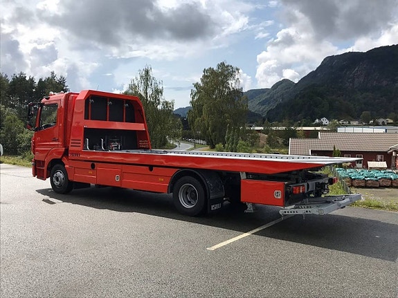 Bärgningsbil Isoli Slide 4 på Volvo FL 16 6 of 8