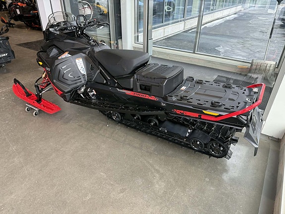 Lynx Brutal RE 500mm 850 E-TEC 60mm 10.25" Display MOMS 2 of 3