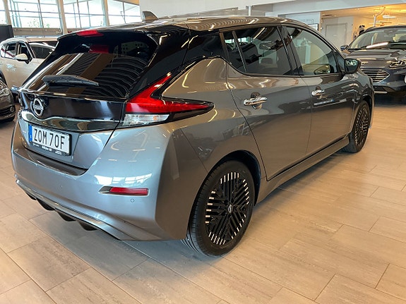 Nissan Leaf 4 of 5