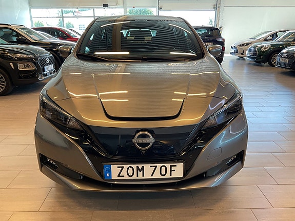Nissan Leaf 2 of 5