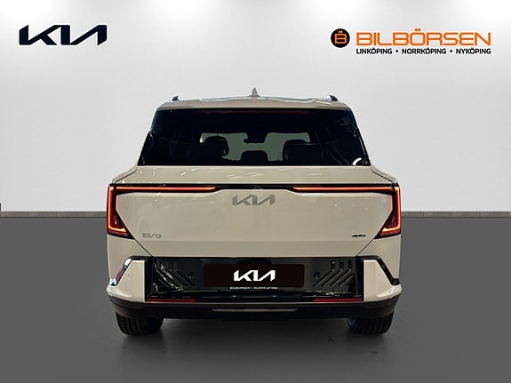 Kia EV5 5 of 5