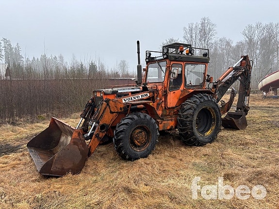 Volvo BM 646 Traktorgrävare med redskap (108544)