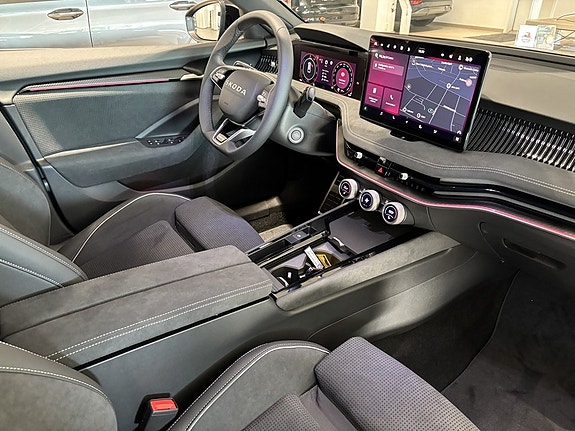 Skoda Superb 5 of 7