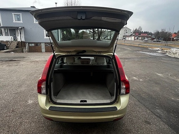 Volvo V50 9 of 9