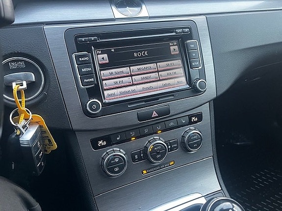 Volkswagen Passat 5 of 5