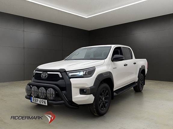 Toyota HiLux 3 of 5