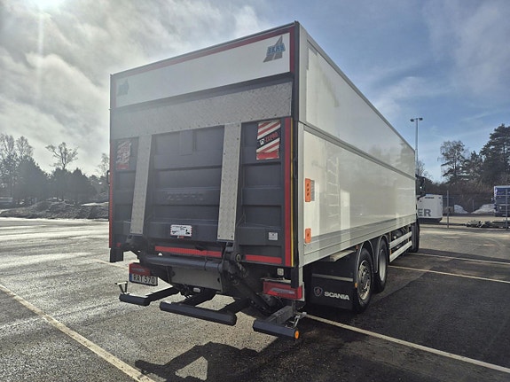 Scania P280 B6x2*4NB 3 of 12