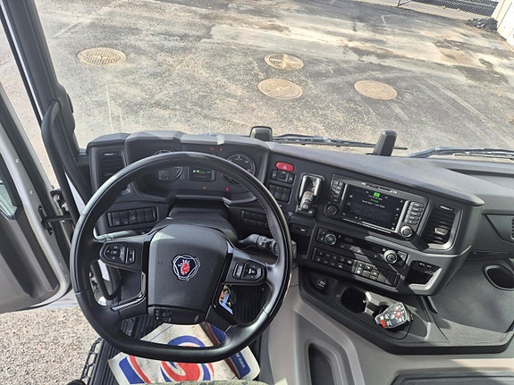 Scania P280 B6x2*4NB 6 of 12