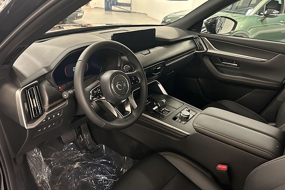 Mazda CX-60 7 of 11