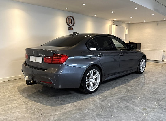 BMW 320 4 of 5