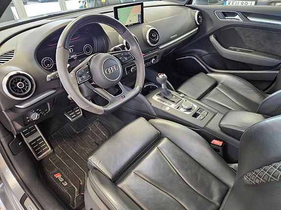 Audi RS3 10 of 22