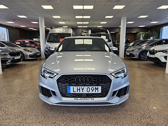 Audi RS3 2 of 5