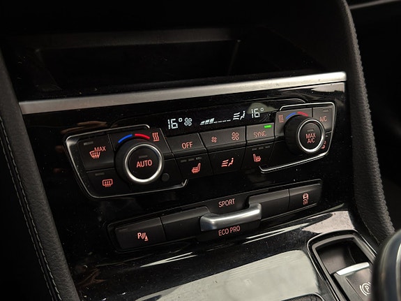 BMW 218 18 of 23