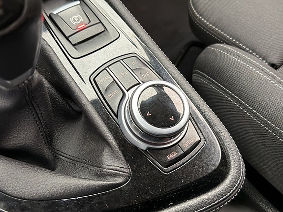 BMW 218 17 of 23