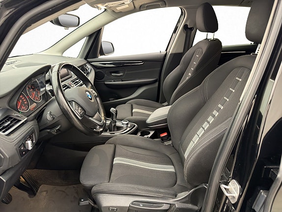 BMW 218 11 of 23