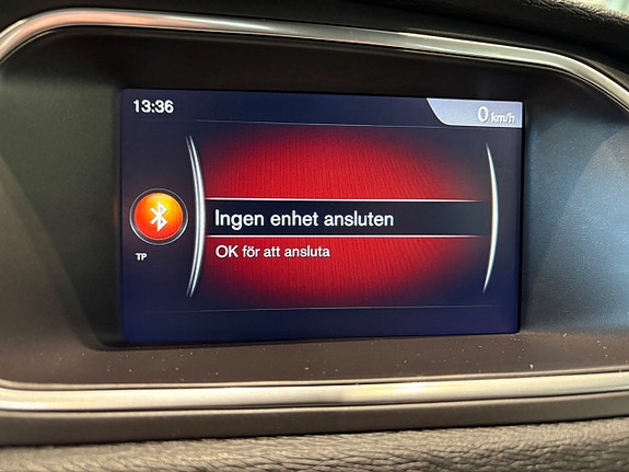 Volvo V40 Cross Country 13 of 14