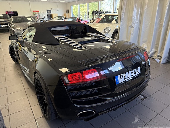 Audi R8 16 of 19