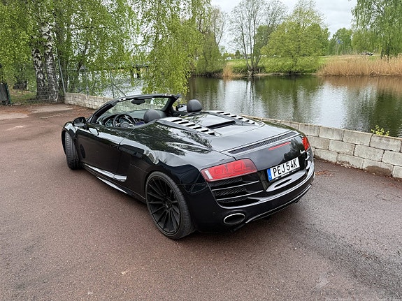 Audi R8 6 of 19