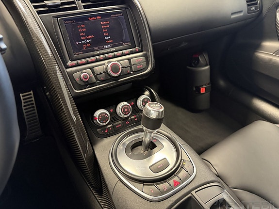 Audi R8 12 of 19