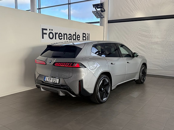 BMW iX3 17 of 18