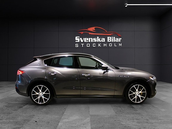 Maserati Levante 5 of 5
