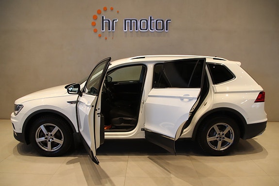 Volkswagen Tiguan Allspace 8 of 17