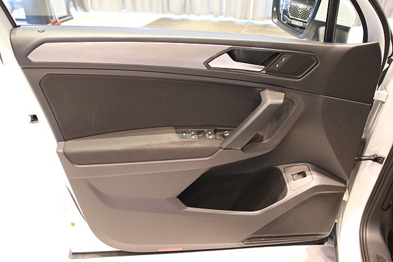 Volkswagen Tiguan Allspace 11 of 17