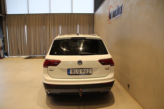 Volkswagen Tiguan Allspace 5 of 5