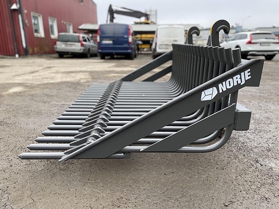 Norje Norje Stengrep N306 med puckel och rivtand