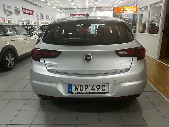 Opel Astra 4 of 5
