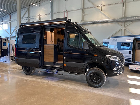 Adria Supertwin 600 SPB 4x4 NYHET 3 of 21