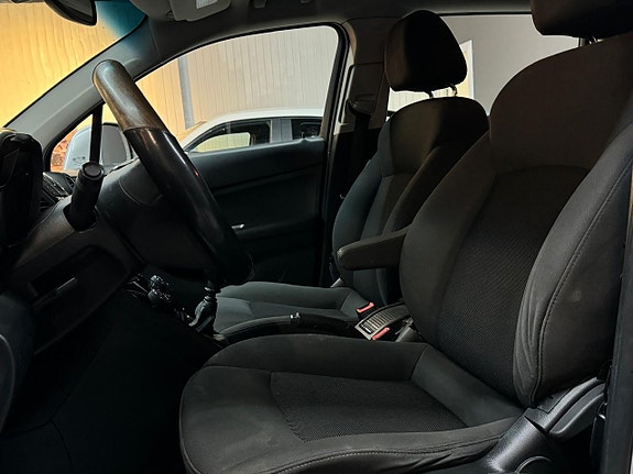 Chevrolet Orlando 12 of 14