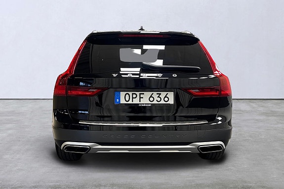 Volvo V90 Cross Country 5 of 5