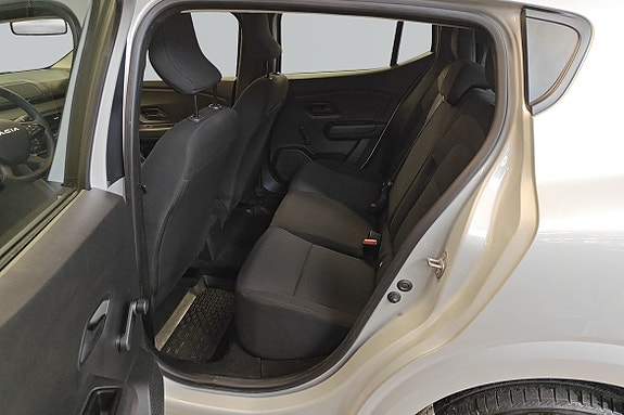 Dacia Sandero 7 of 19