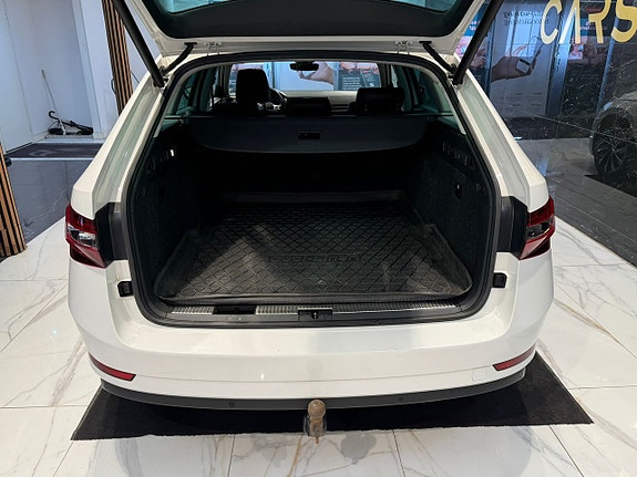 Skoda Superb 5 of 5