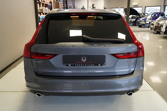 Volvo V90 5 of 13