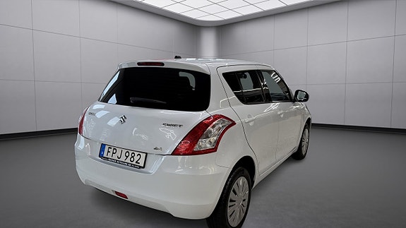 Suzuki Swift 5 of 13