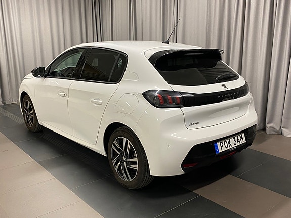 Peugeot 208 3 of 19