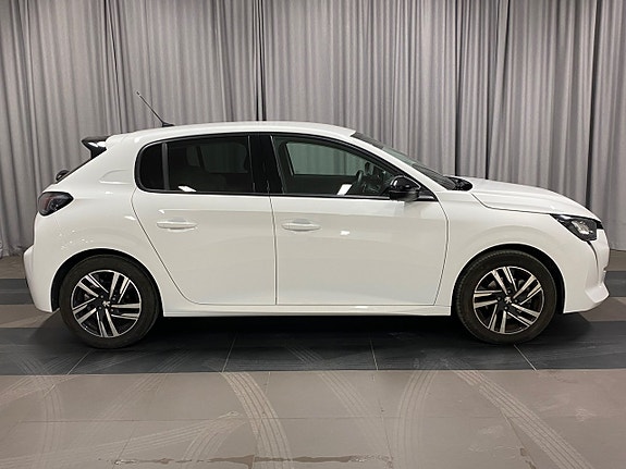 Peugeot 208 5 of 19