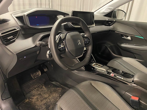 Peugeot 208 9 of 19