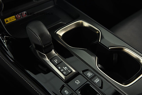 Lexus NX450h+ 15 of 22