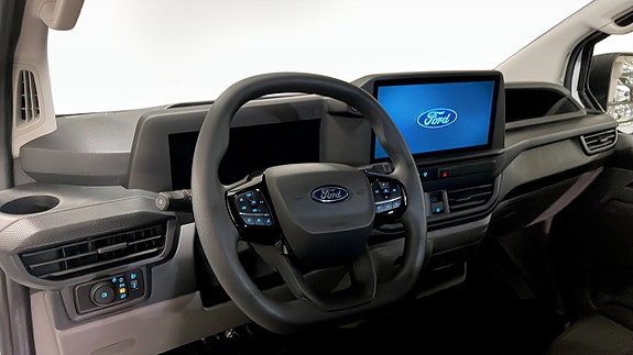 Ford Custom 4 of 9